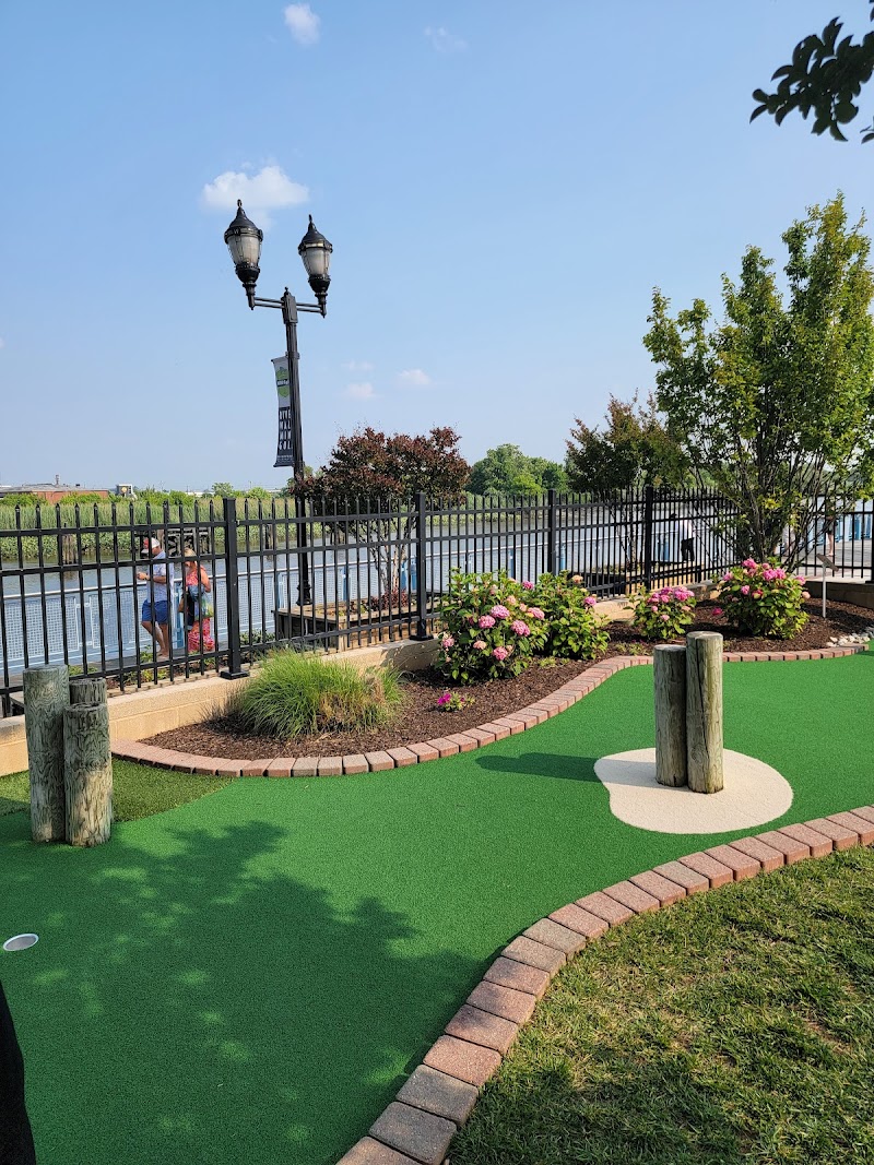 Riverwalk Mini Golf | Riverfront Wilmington, Delaware