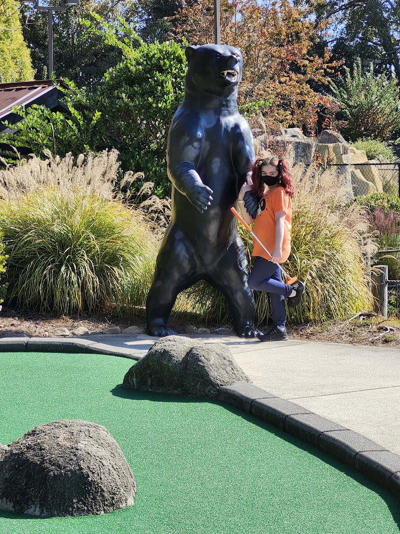 Funopolis Mini Golf