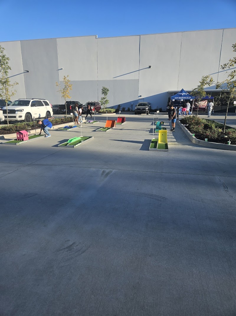 Mini Golf on the Go-Louisiana's Portable Mini Golf that Comes to You