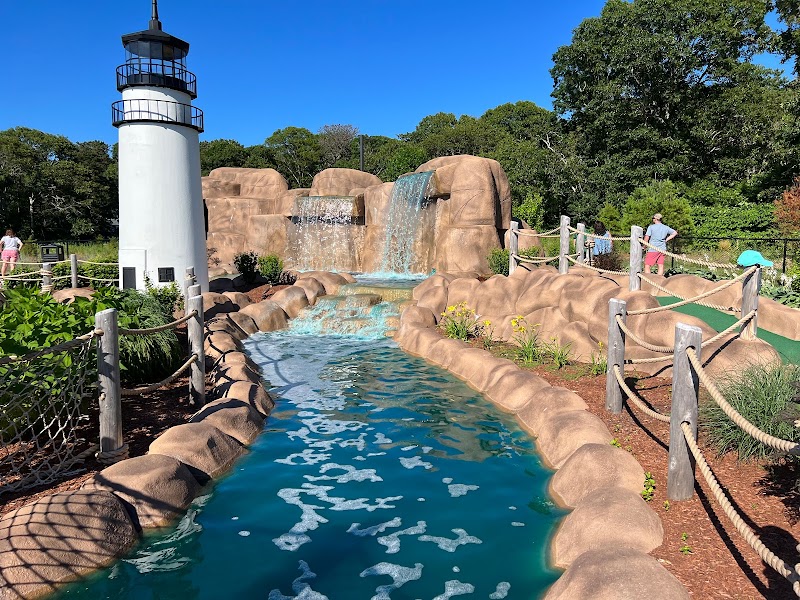 Bud's Mini Golf