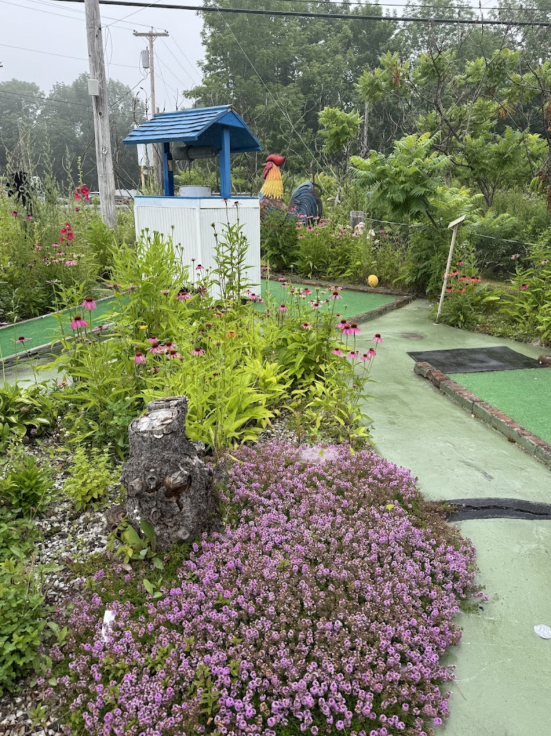 Cardinal Cove Mini Golf - Agritourism & Botanical Garden