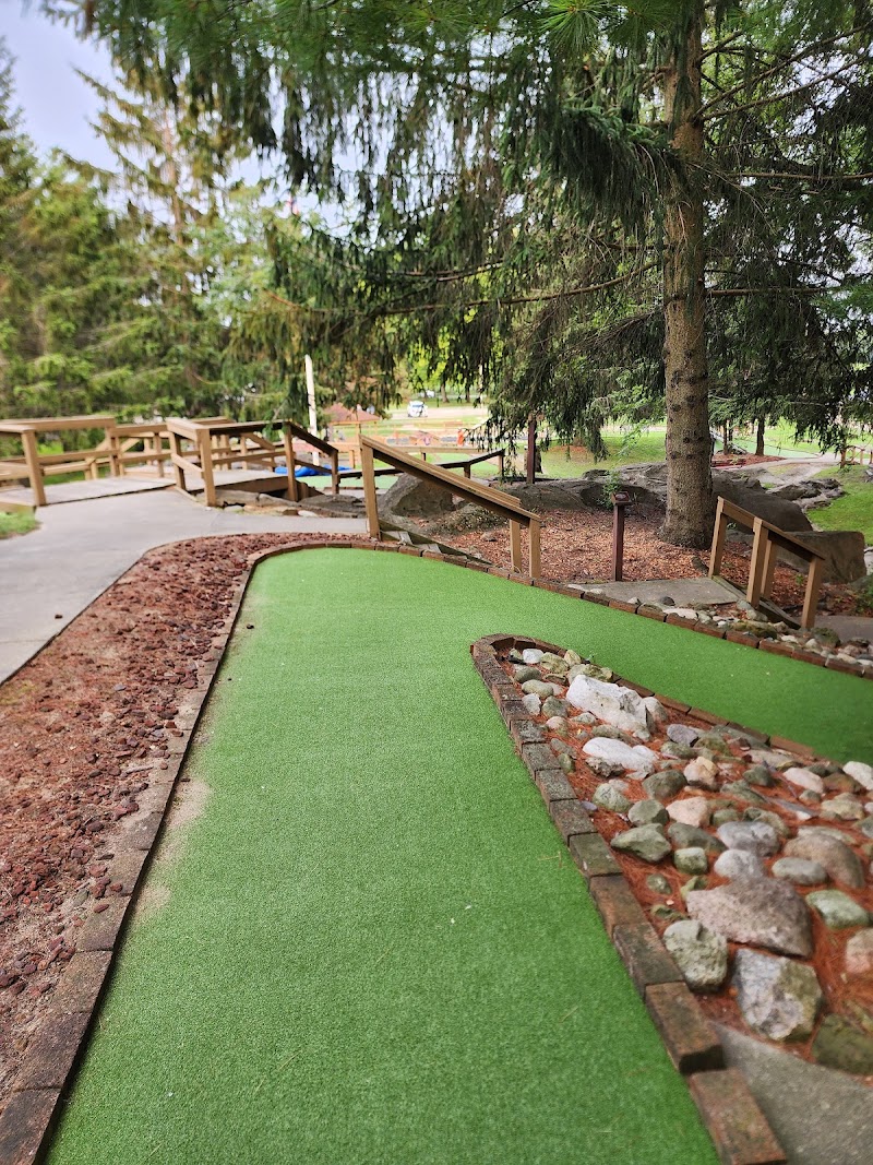 Ella Sharp Mini Golf
