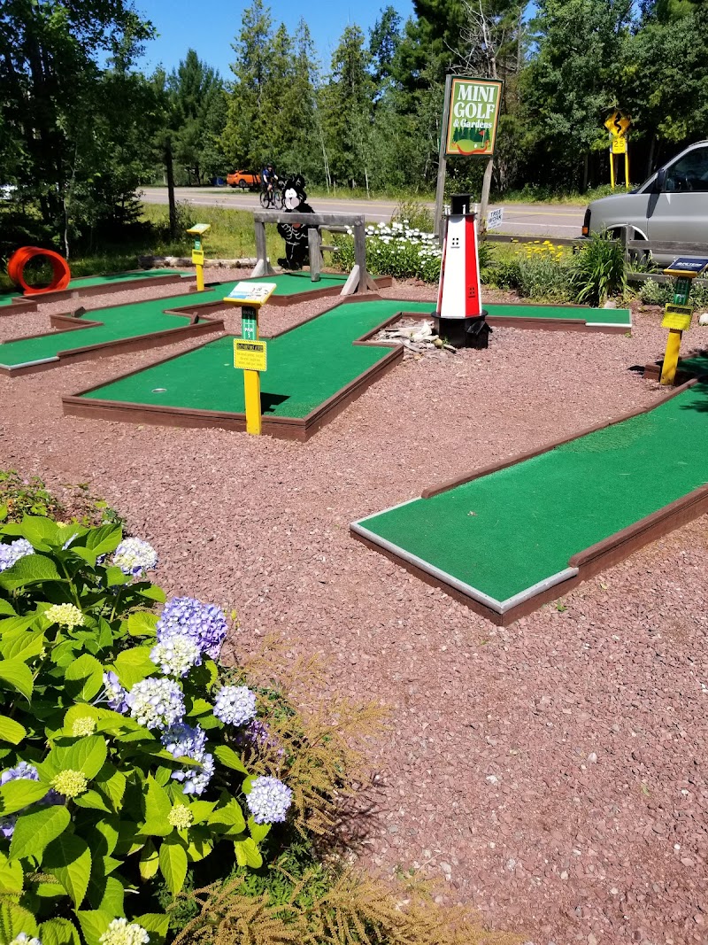 Into the Woods Mini Golf & Garden
