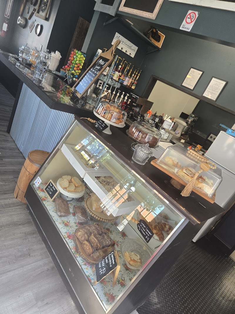 Spoons Bakery & Mini Golf