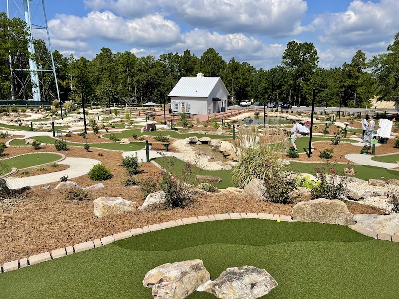 Wee Pines Mini Golf