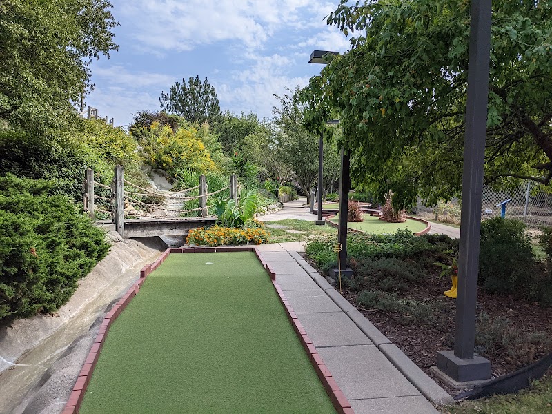 Adventure Golf Center