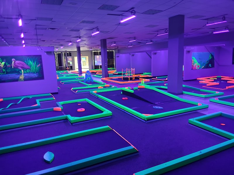 Glowgolf Mini Golf at Quail Springs Mall