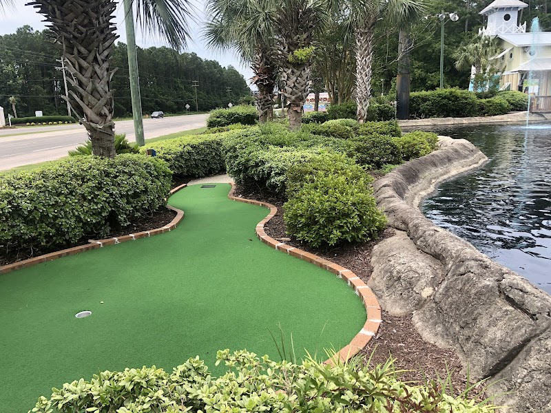 Runaway Bay Miniature Golf