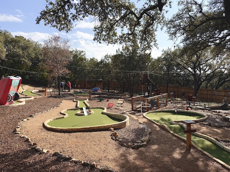 Wimberley National MINI GOLF, Ice Cream Bar, Beer Garden & PlayGround