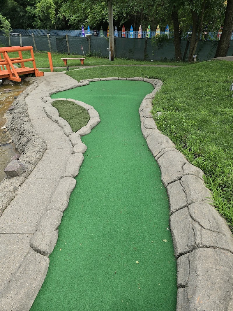 Bigfoot Mini Golf