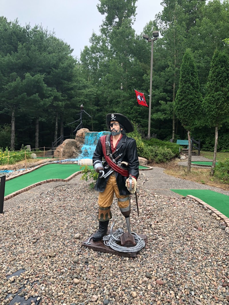 Pirate Falls Mini golf and Ice Cream