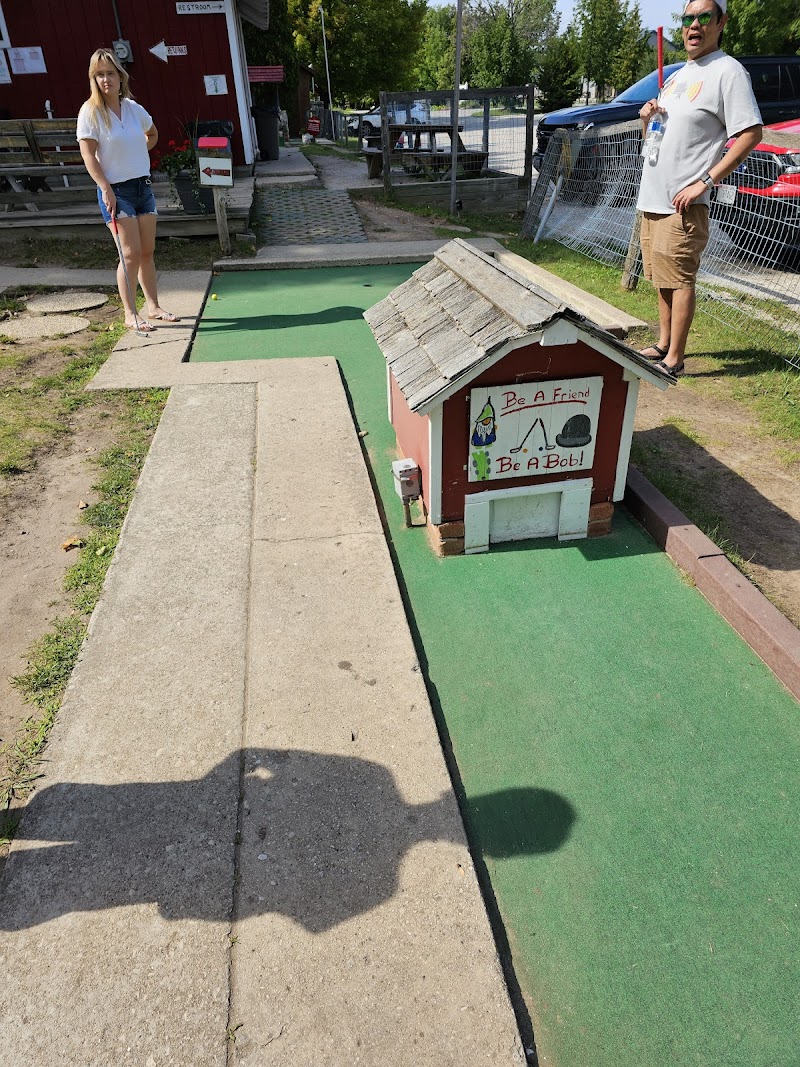 Red Putter Mini Golf
