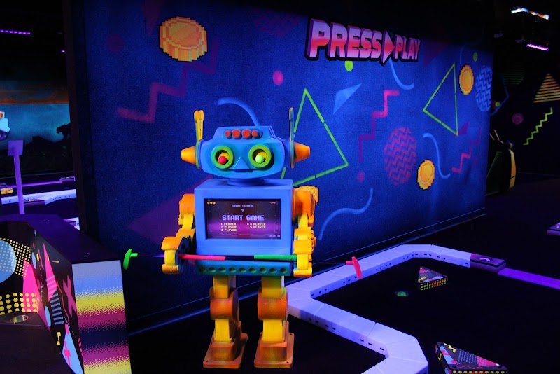 Tommy's Mini Golf & Arcade
